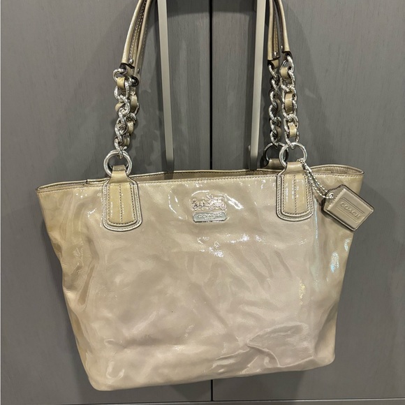 Coach Purse(Authentic) - Picture 3 of 6